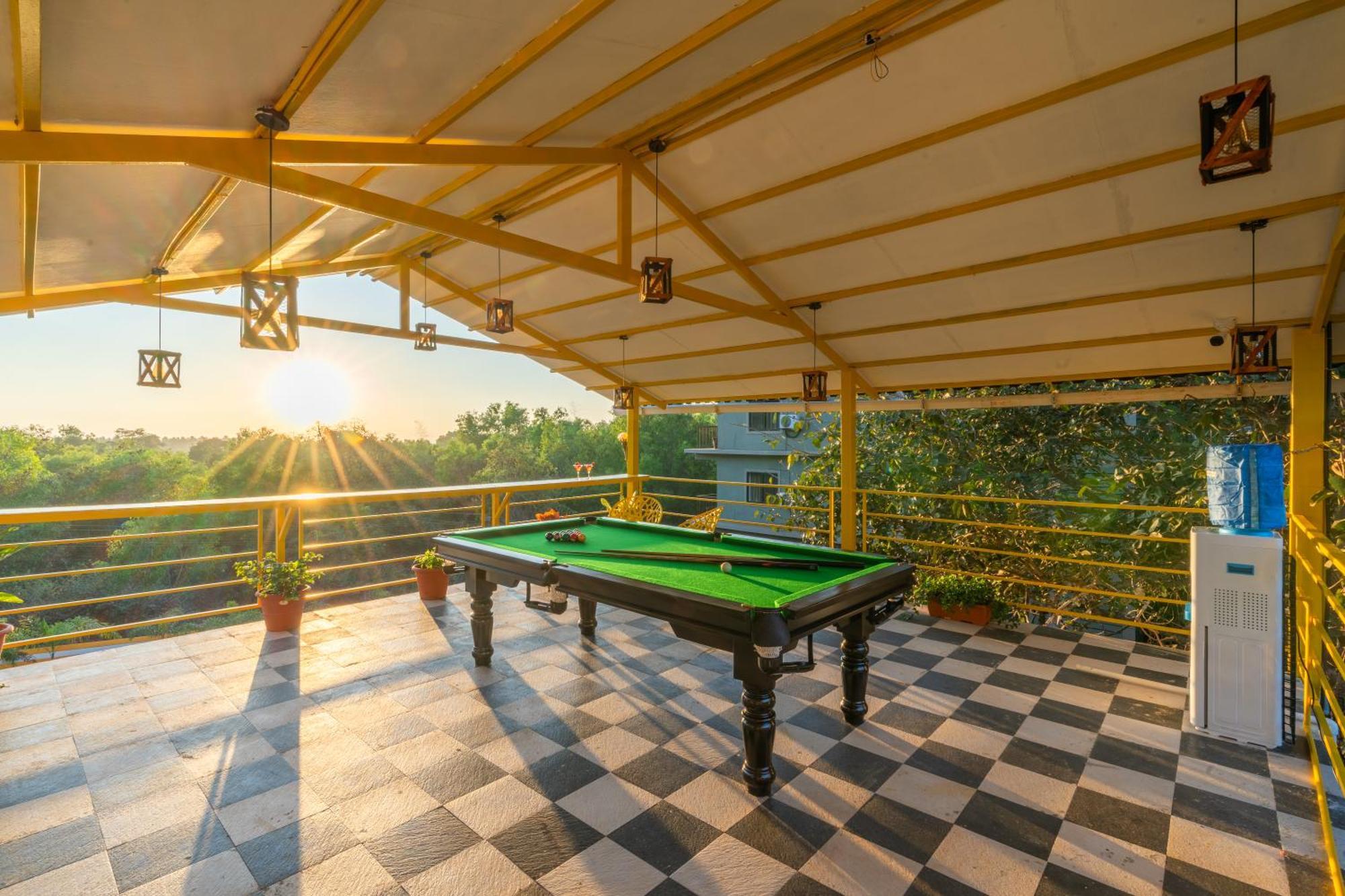 The Social Stays Goa, Morjim Formerly Artbuzz ภายนอก รูปภาพ