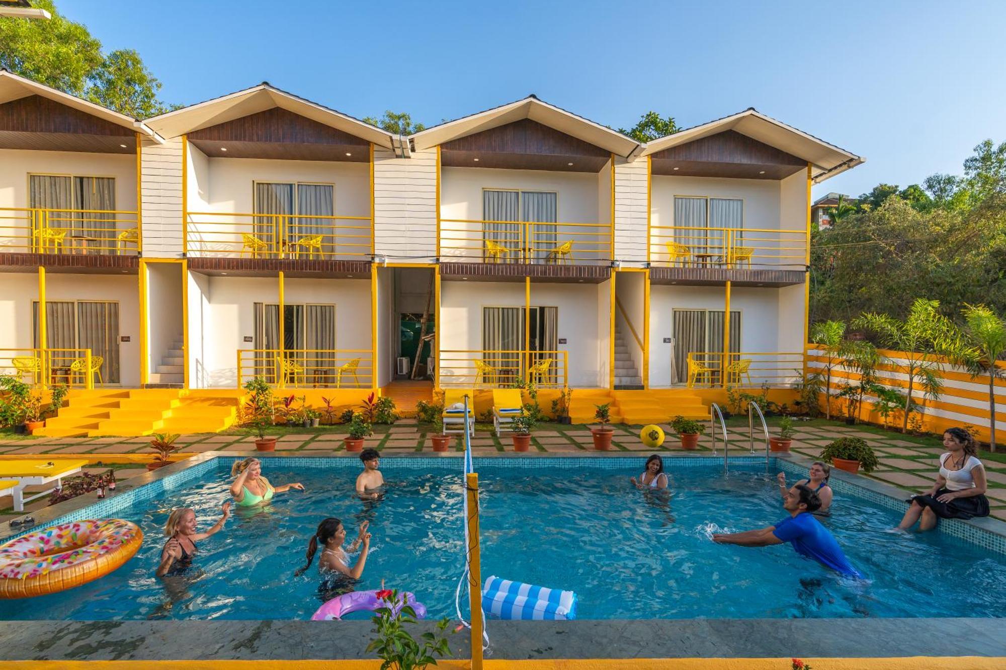 The Social Stays Goa, Morjim Formerly Artbuzz ภายนอก รูปภาพ