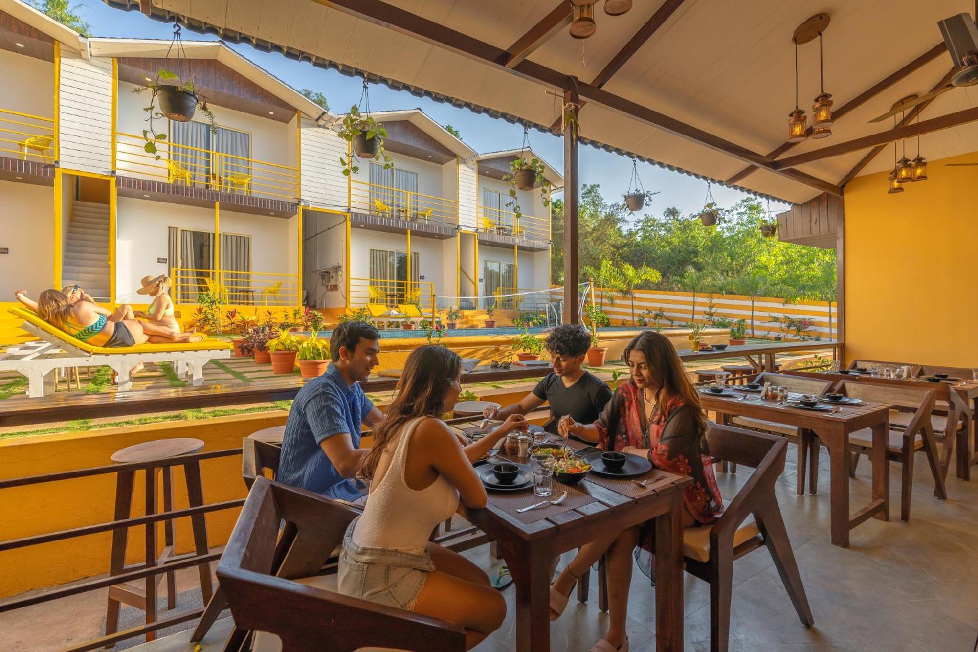 The Social Stays Goa, Morjim Formerly Artbuzz ภายนอก รูปภาพ