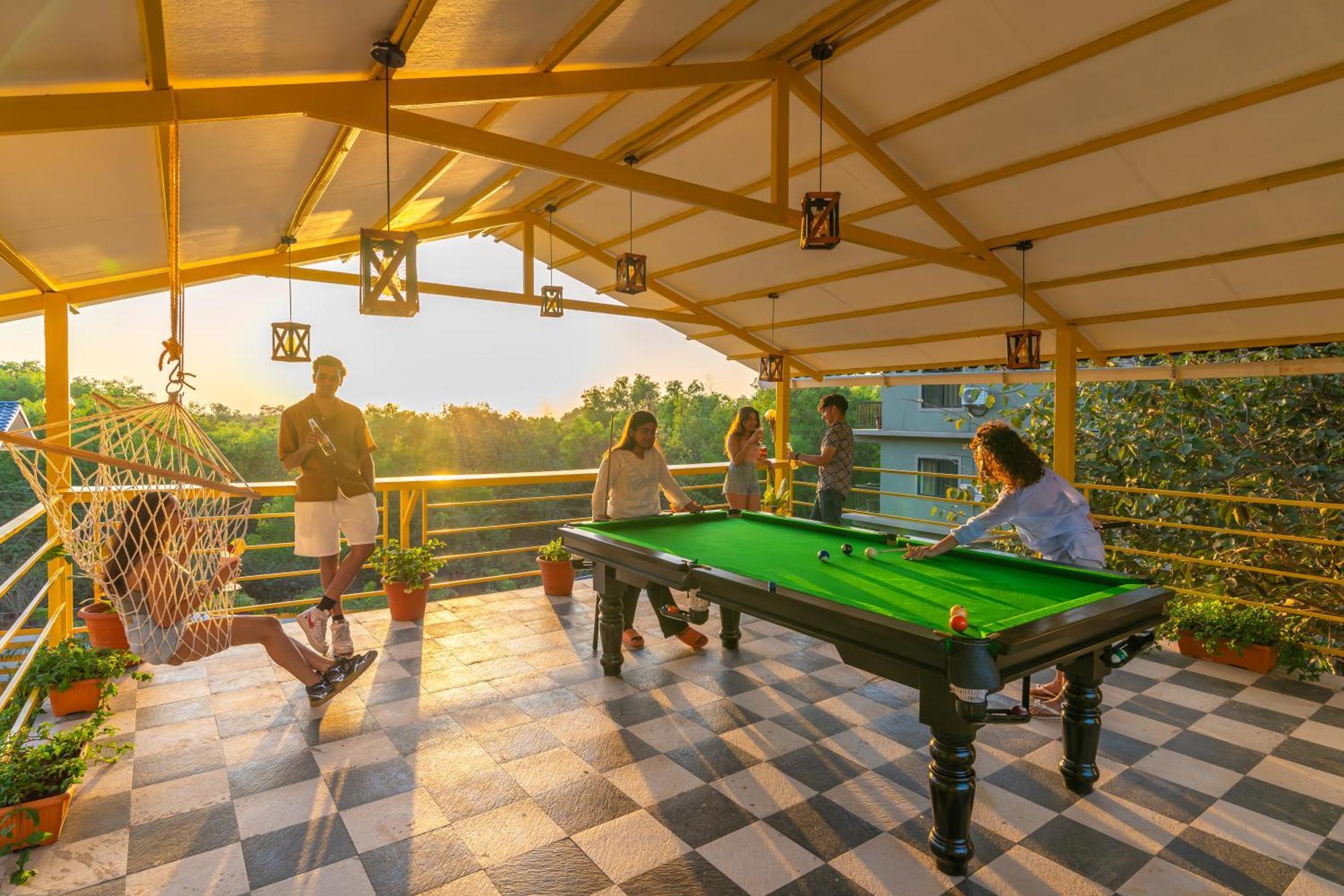 The Social Stays Goa, Morjim Formerly Artbuzz ภายนอก รูปภาพ